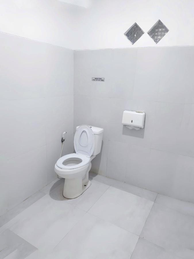 Homestay Omah Putih Бантул Екстер'єр фото