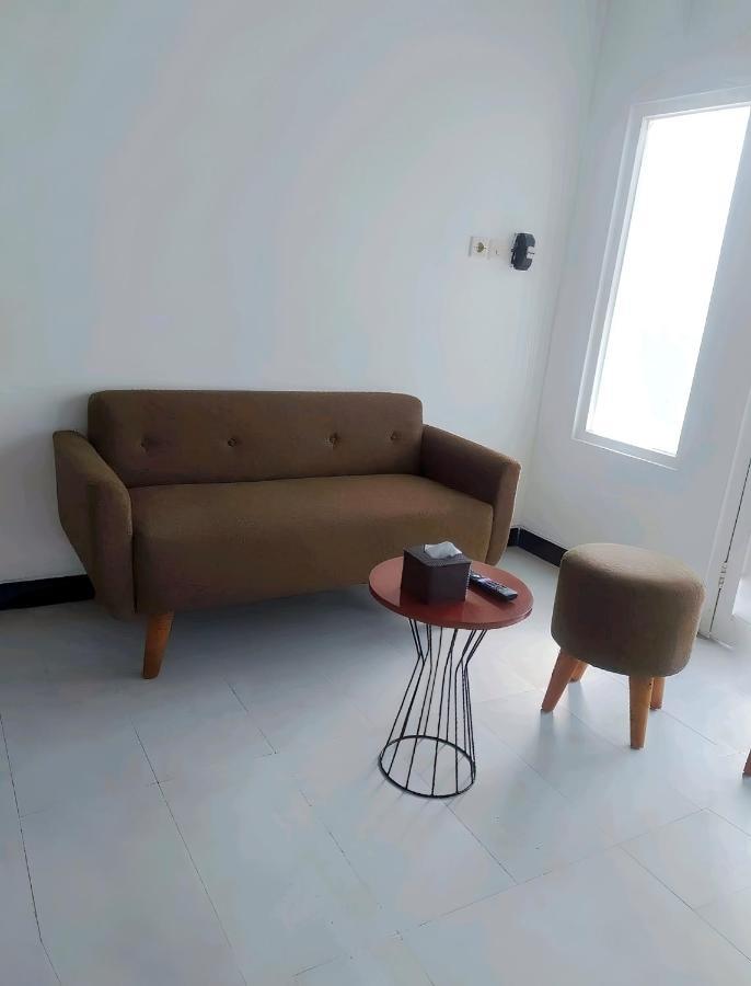Homestay Omah Putih Бантул Екстер'єр фото