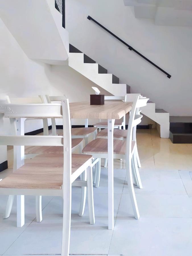Homestay Omah Putih Бантул Екстер'єр фото